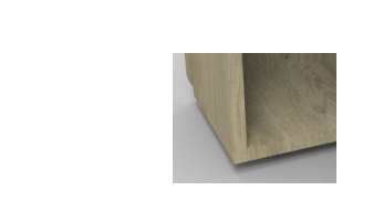 Forme de la pièce centrale en carré en bois.